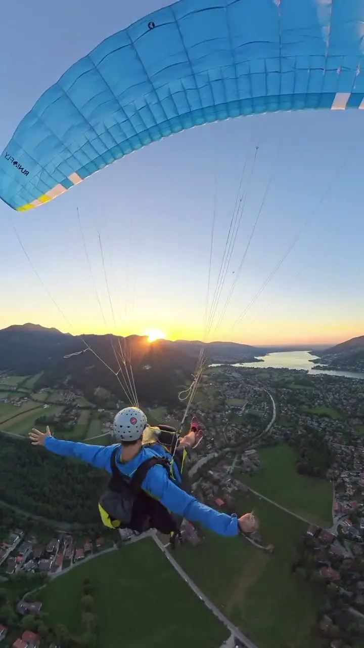 Hike & Fly – POV